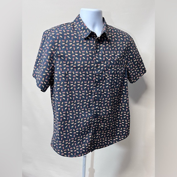 🛍️PUBLIC OPINION Men’s Navy blue hotdog print button down size L. - Picture 8 of 11